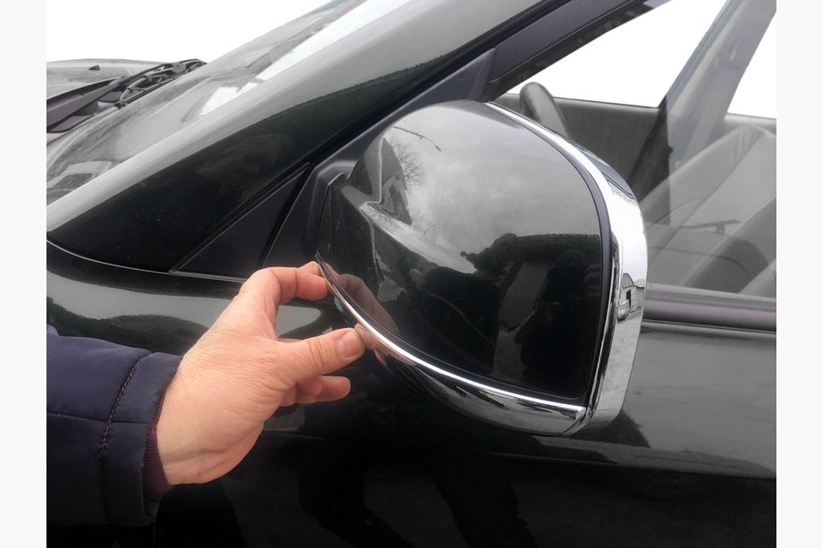 Hyundai Tucson JM 2004– UITVERKOOP!!! Spiegellijsten ↗ bovenzijde (kunststof) Image