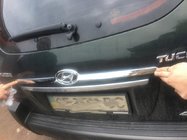 Hyundai Tucson JM 2004– Afdekstrip boven kentekenplaat (kunststof) foto 4