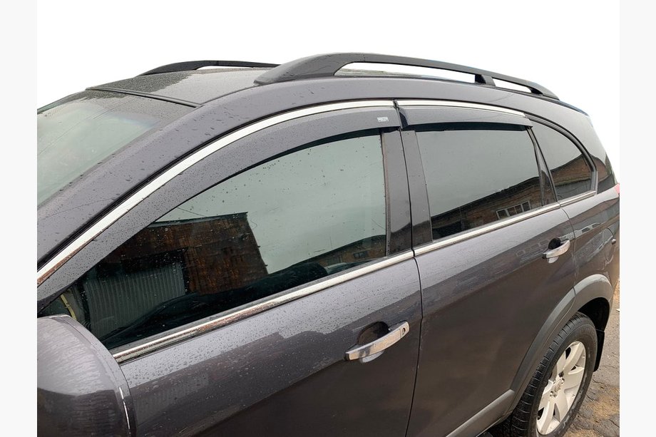 Chevrolet Captiva 2006–2019 Raamdeflectoren met chroom (set van 4, CSV029-AC) Image