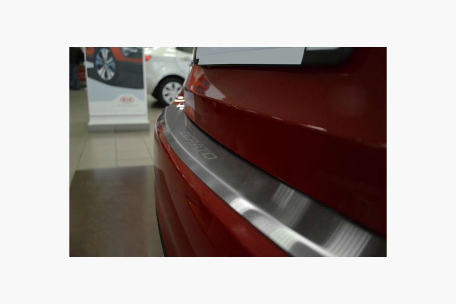 Kia Cerato 3 2013–2018 RVS achterbumperbeschermer met omgezette rand Nataniko Image