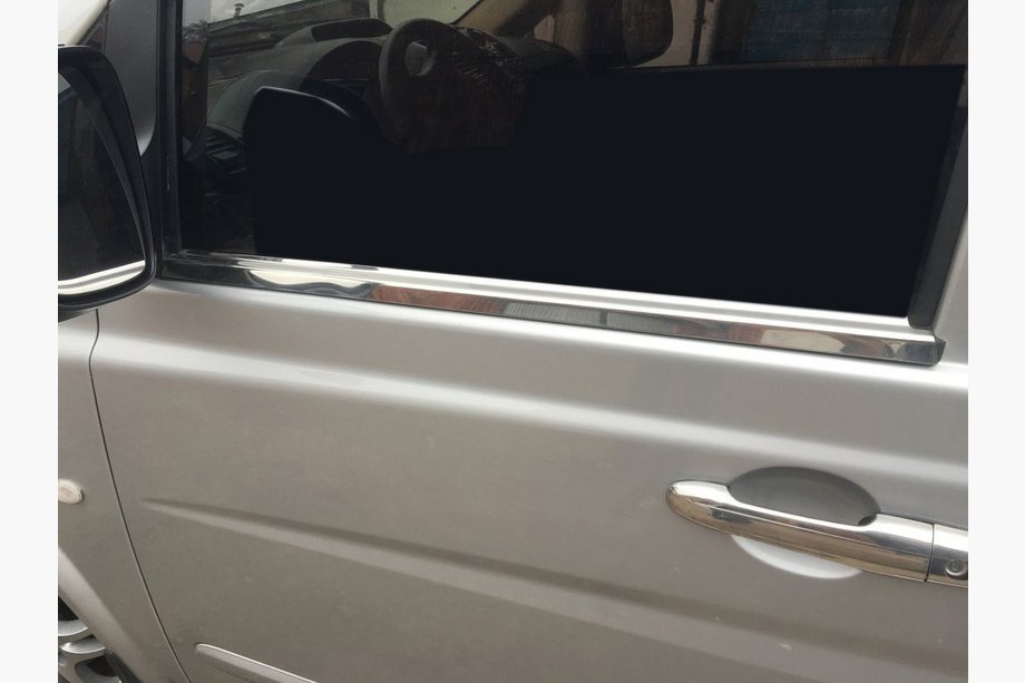 Mercedes Viano 2004–2014 Ruitlijsten (2 stuks, RVS) Image