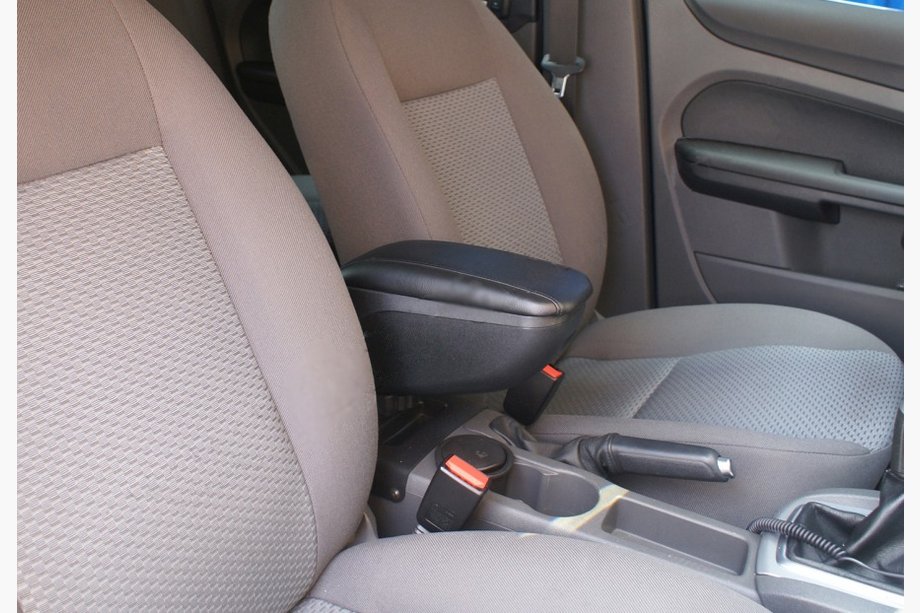 Renault Logan MCV 2013–2022 Armsteun voor in de bekerhouder Image