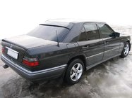 Mercedes E-class W124 1984–1997 Achterlichtblende (glasvezel, spuitklaar) foto 1