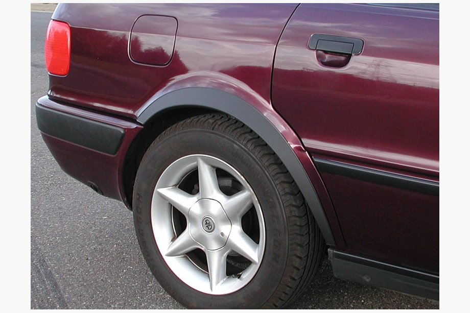 Audi 80/90 1987–1996 Wielkastlijsten (1987-1991, 4 stuks, zwart) Foto 1