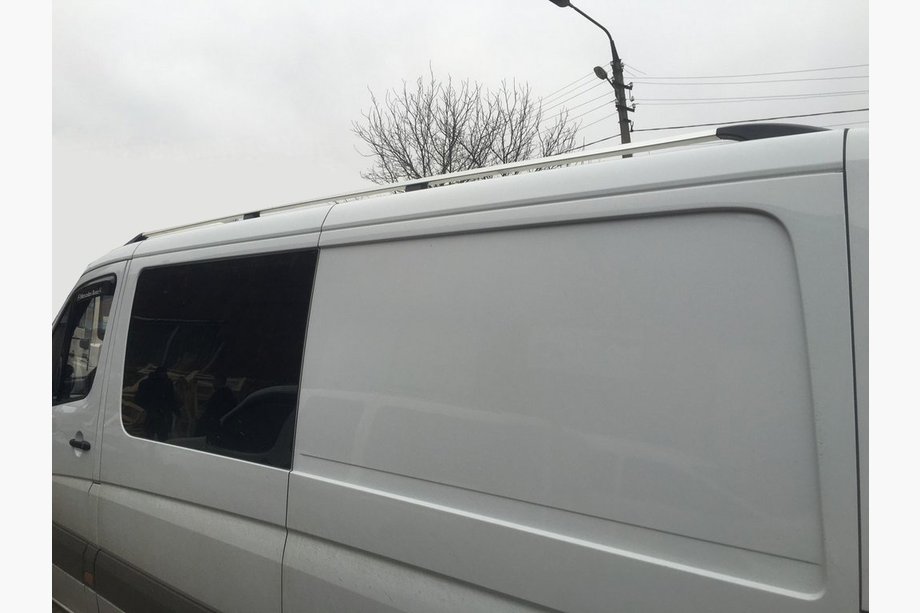Mercedes Sprinter W906 2006–2018 Dakrails DD 265 cm, Chroom, kunststof voet Image