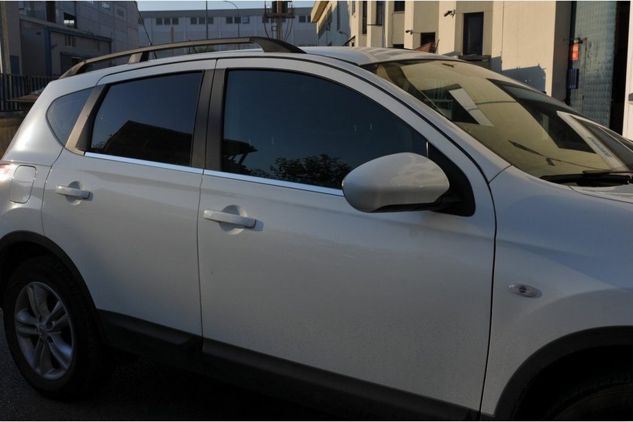 Nissan Qashqai 2007–2010 Buitenste raamlijstenset (4-delig, RVS) Standaard basis, Carmos - Turks staal Foto 2