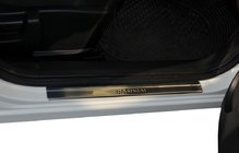 Nissan Qashqai 2010–2014 Omsa instaplijsten (4 stuks, RVS) Standaard foto 1