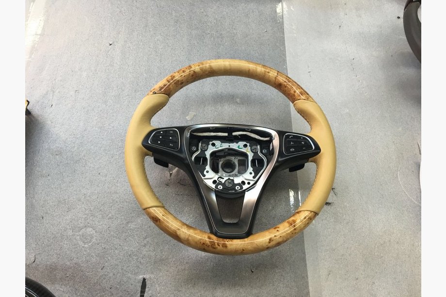 Mercedes Vito/V-klasse W447 2014– Stuurwiel (natuurlijk houtfineer en leer) Image