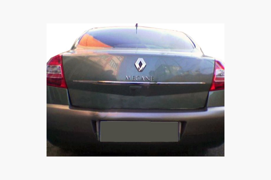 Renault Megane II 2004–2009 Chroomlijst boven kenteken (Sedan, RVS) Image