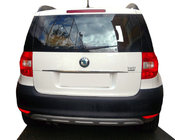 Skoda Yeti 2009–2017 RVS sierstrip boven kentekenplaat foto 1