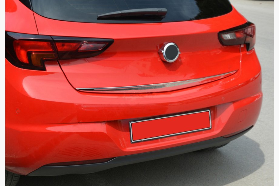 Opel Astra K 2016–2021 Onderste rand achterklep (HB, RVS) Image