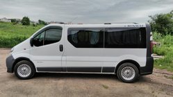 Renault Trafic 2001–2015 Wielkastlijsten (4 stuks, zwart) 2001-2007, zwart metaal, voor + achter foto 6