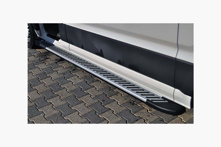 Man TGE 2017– Side steps Line (2 stuks, aluminium) Lang/Extra lang Image