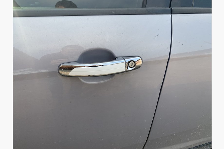 Ford C-Max 2004–2010 Deurgreep covers met witte strip (4 stuks, ABS) Foto 2