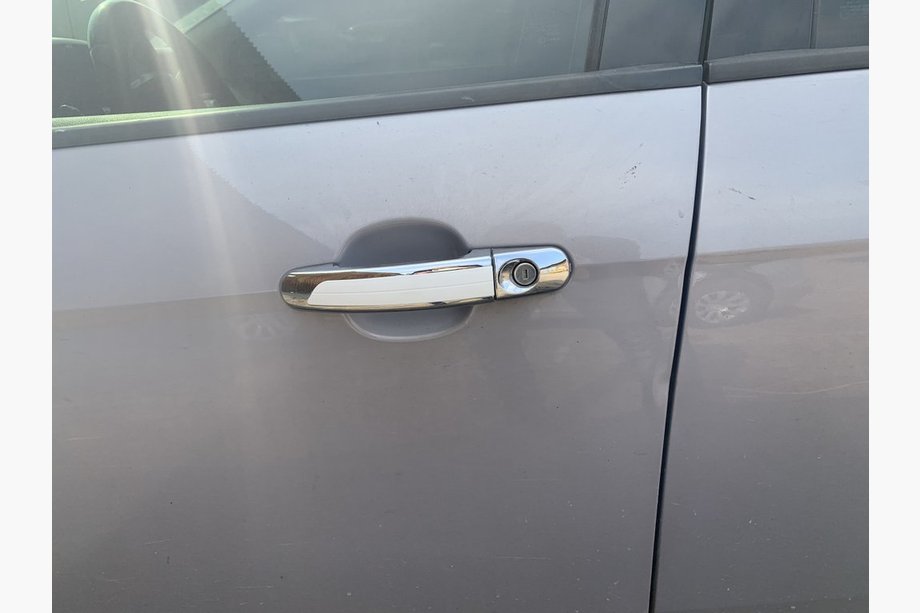 Ford C-Max 2004–2010 Deurgreep covers met witte strip (4 stuks, ABS) Foto 4