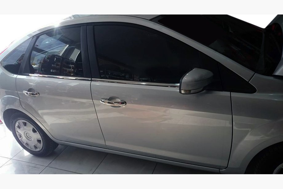 Ford Focus II 2008–2011 Buitenste raamlijstomlijsting RVS (set 4 stuks) Image