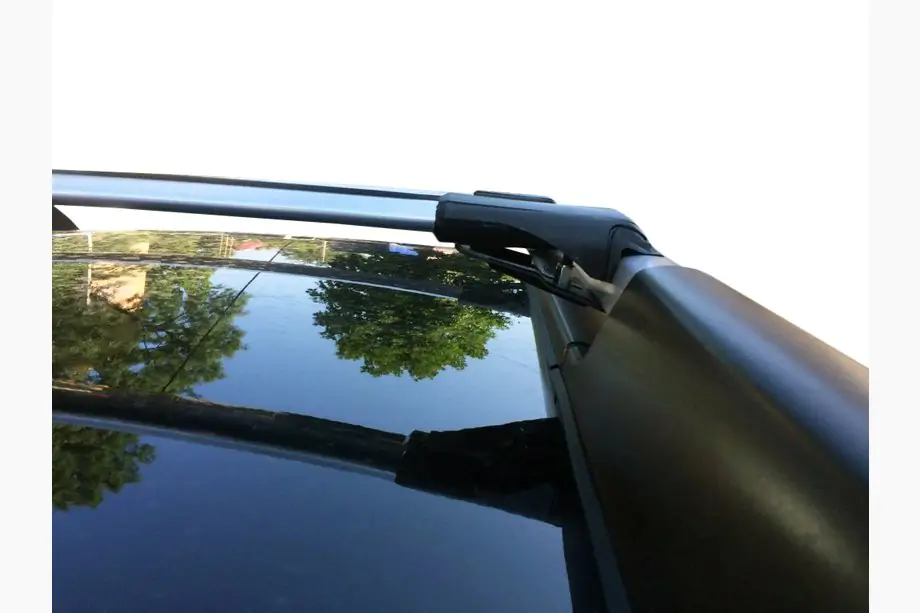 Dacia Duster 2008–2018 Afsluitbare dwarsbalken voor dakrails WingBar V1 (2008-2014, 2 stuks) Image