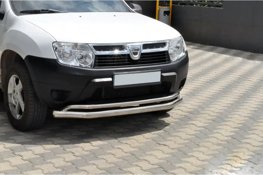 Renault Duster 2008–2017 Frontbescherming ST017 (RVS) Image