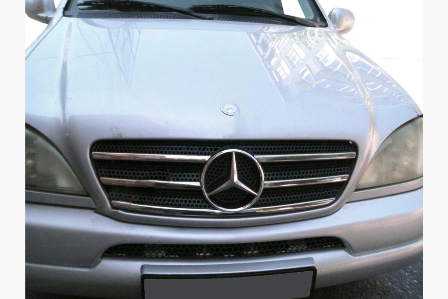 Mercedes ML W163 1997–2005 Sierlijsten voor grillrand (5 stuks, RVS) Image