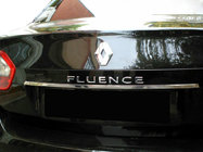 Renault Fluence 2009–2016 RVS sierlijst boven kentekenplaat foto 1