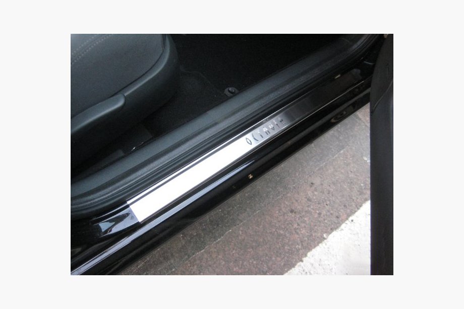 Skoda Octavia I Tour A4 1996–2010 Dorpellijsten NataNika (4 stuks, RVS) Premium - 3M tape, 0,8 mm Image