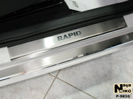 Skoda Rapid 2012–2019 Nataniko instaplijsten (set van 8, RVS) Premium - 3M tape, 0,8 mm foto 2