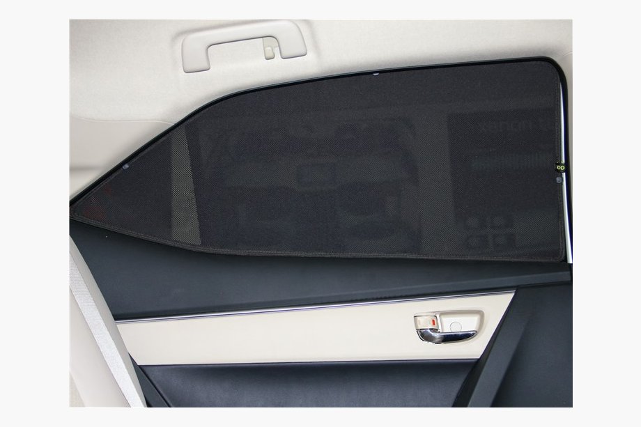Toyota Corolla 2013–2019 Insteek-zonneschermen Image