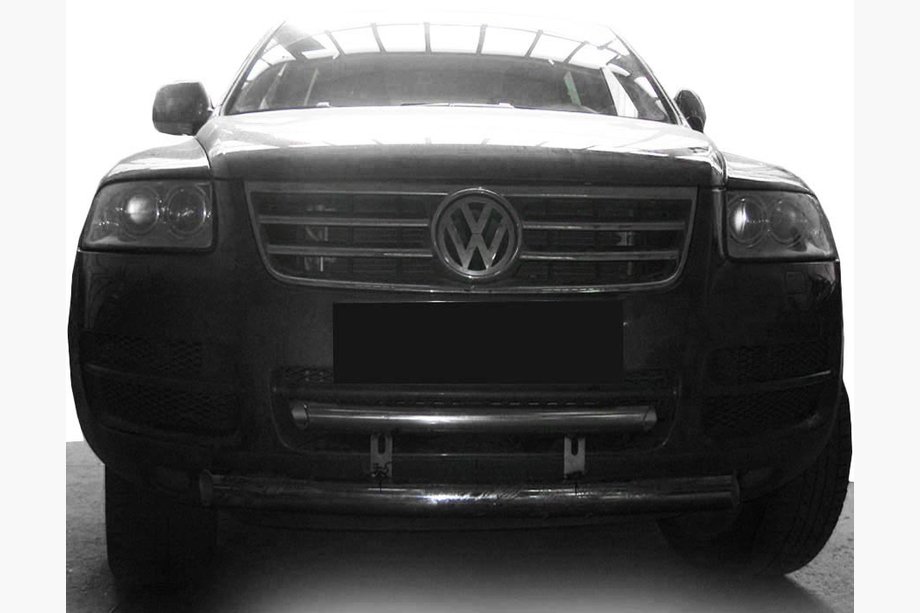 Volkswagen Touareg 2002–2010 Bullbar ST013 (RVS) Image