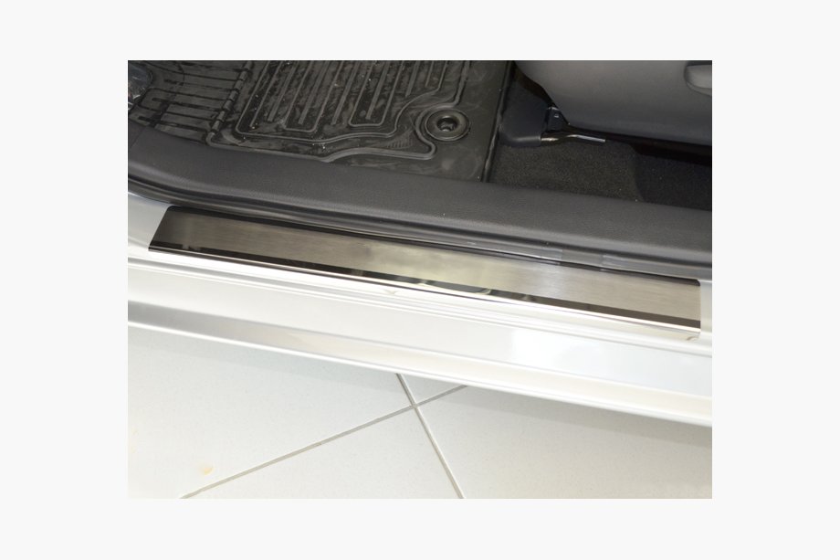Toyota Auris 2012–2018 Nataniko RVS dorpellijsten (set van 4) Image