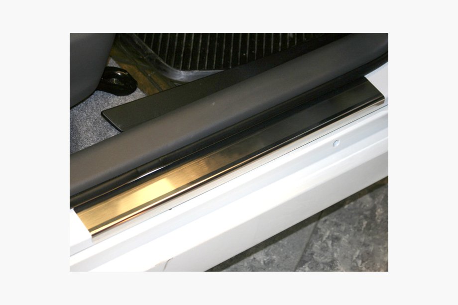 Toyota Prius 2009–2015 Nathanika premium instaplijsten (4 stuks, RVS) Image