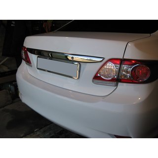 RVS sierlijst boven kenteken 2010-2013 Toyota Corolla 2007–2013 foto 2