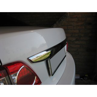 RVS sierlijst boven kenteken 2010-2013 Toyota Corolla 2007–2013 foto 3