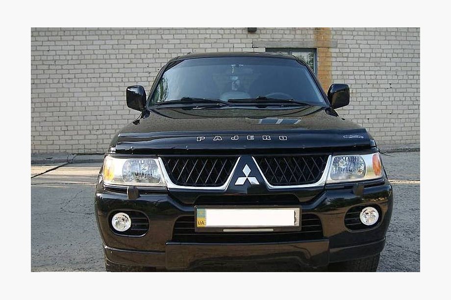 Mitsubishi Pajero Sport 1996–2007 Motorkapdeflector (VIP) Image