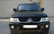 Mitsubishi Pajero Sport 1996–2007 Motorkapdeflector (VIP) foto 1