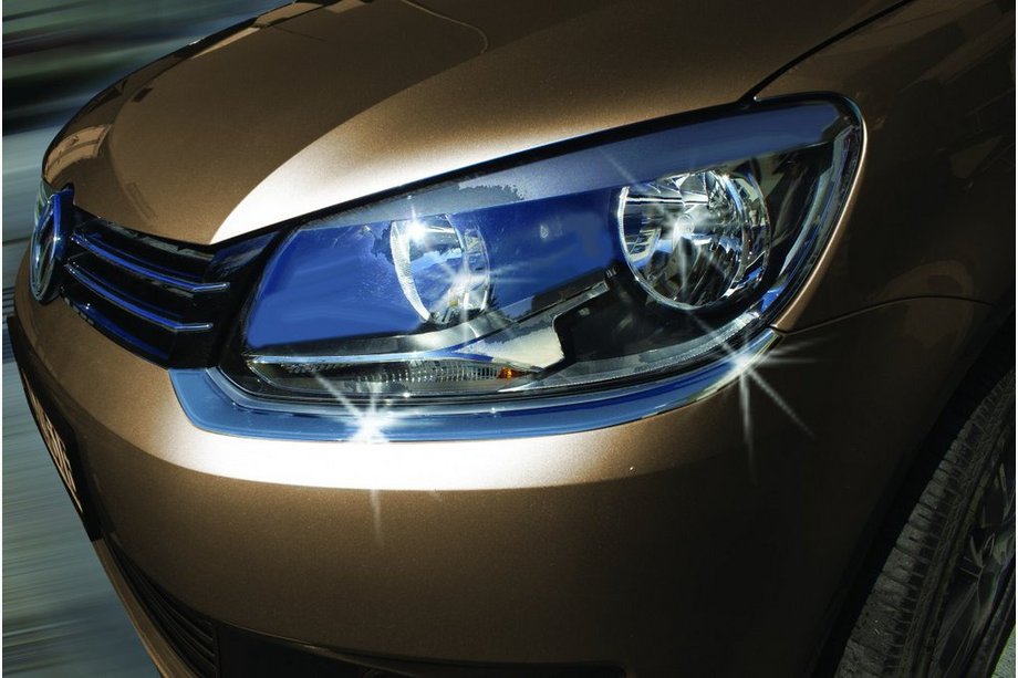Volkswagen Caddy 2010–2015 RVS koplamp sierlijsten (set van 2) Image