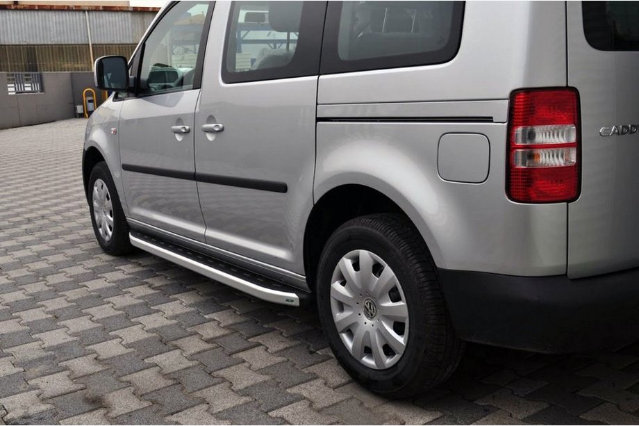 Volkswagen Caddy 2004–2010 Fullmond side steps (2 stuks, aluminium) Standaard basis Image