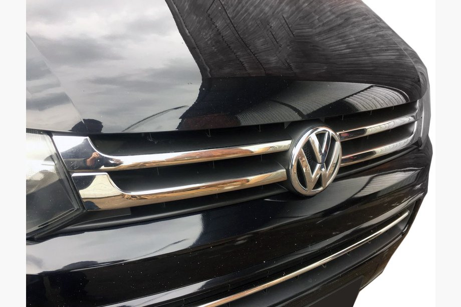 Volkswagen T5 2010–2015 Gescheiden grille-afdekstrips (Carmos, 4 stuks, RVS) Image