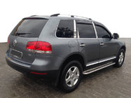 Volkswagen Touareg 2002–2010 Dakrails chroom (kunststof voeten) Metalen voet foto 1