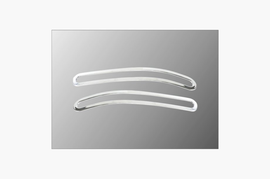 Volkswagen Touareg 2002–2010 Chrome sierlijsten voor mistlampen (set van 2, kunststof) Image