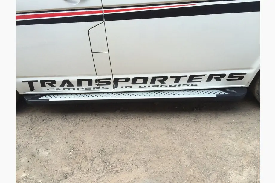 Volkswagen T6 2015–2024 Side steps Allmond Grey (2 stuks, aluminium) Image
