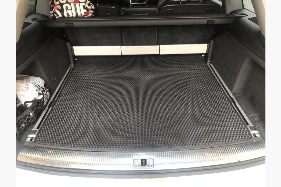 Audi Q7 2005–2015 Kofferbakmat (EVA, zwart) (5 zitplaatsen) Image