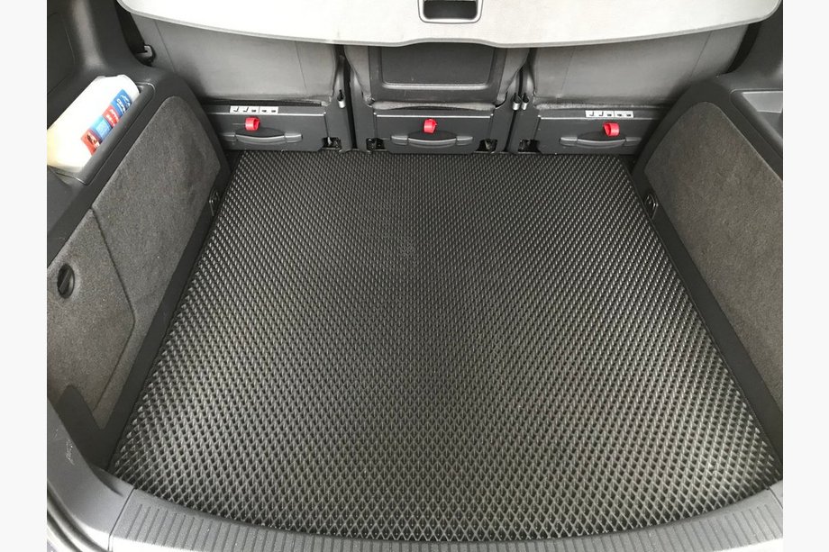 Volkswagen Touran 2003–2010 EVA kofferbakmat, 5-zits, zwart Image