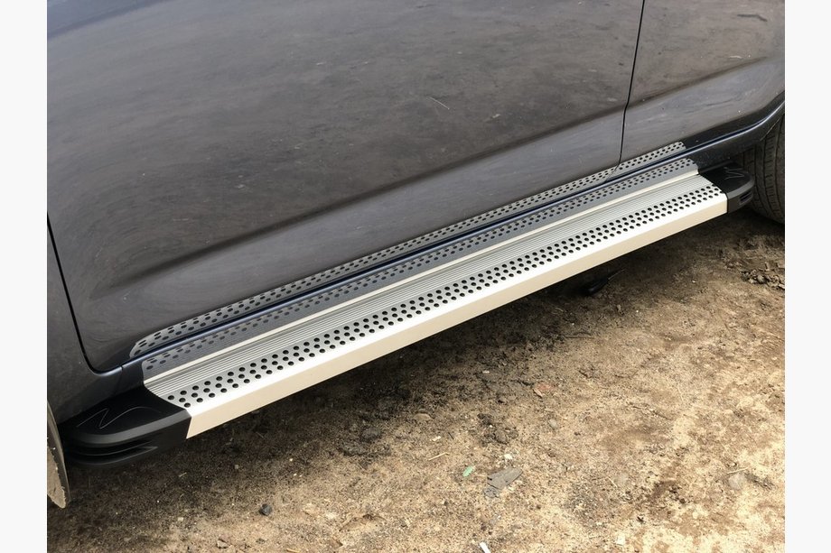Toyota Land Cruiser 80 1990–1997 Maya V2 zijtreden (2 st., aluminium) Image