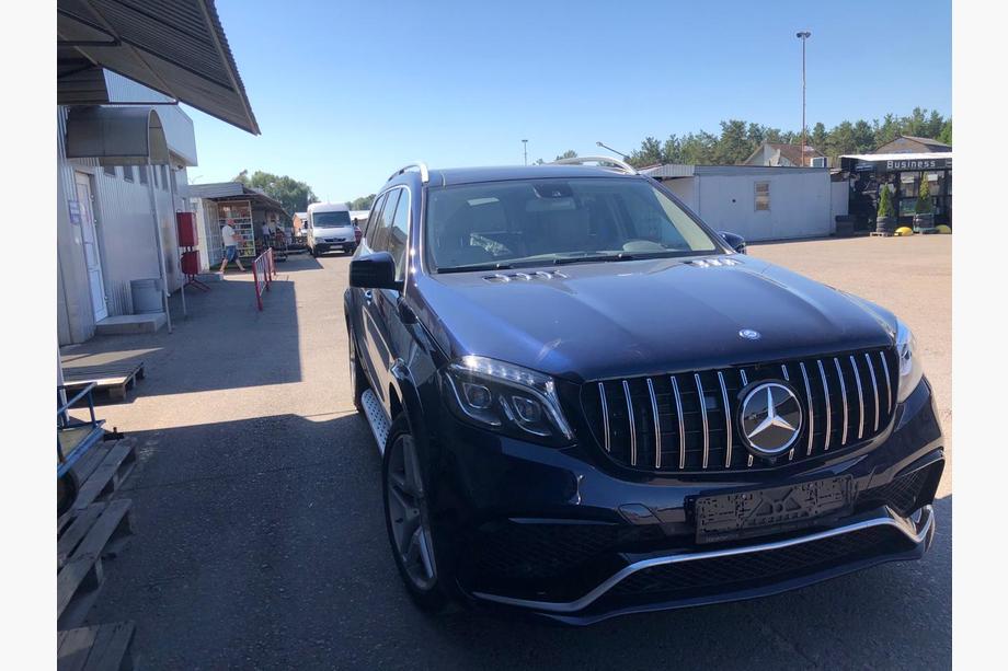 Mercedes GL/GLS-klasse X166 2012–2019 AMG V1 bodykit met complete bumpers (GLS63) Foto 2