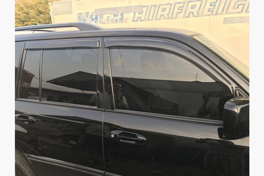 Lexus LX470 1998–2007 Raamwindschermen (4 stuks, Niken) Image