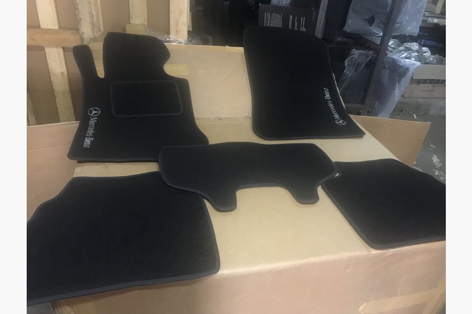 Mercedes E-class W210 1995–2002 Textiele automatten voor interieur (Fortuna) Image