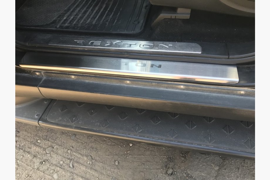 SsangYong Rexton I 2001–2017 Nataniko RVS dorpellijsten (set van 4) Image