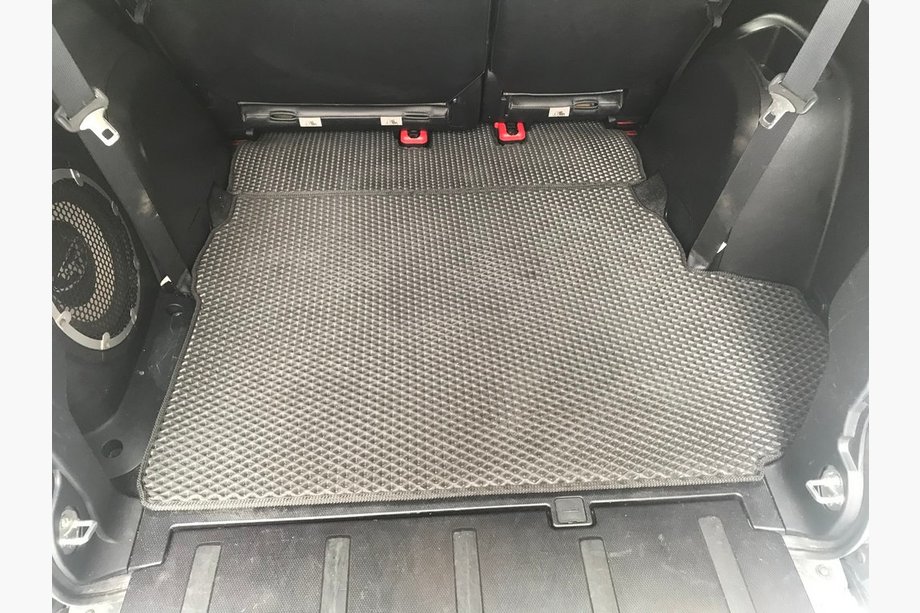 Mitsubishi Outlander 2006–2012 Kofferbakmat (EVA, zwart) 7-zits Image