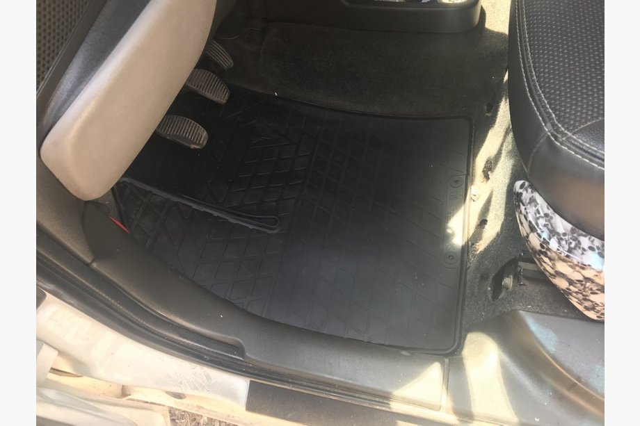 Fiat Doblo I 2005–2010 Rubberen automatten (Stingray) 2 stuks, Premium - geurloos rubber Image