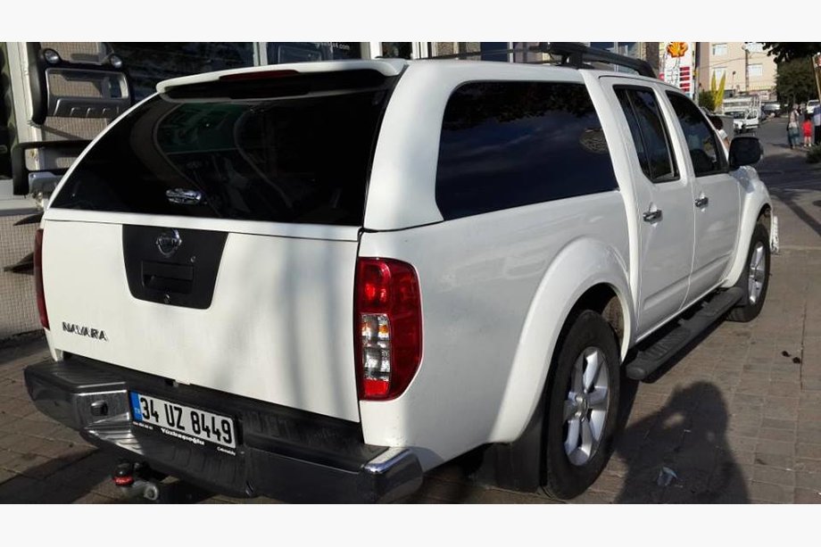 Nissan Navara 2006–2015 Hardtop Canopy Image